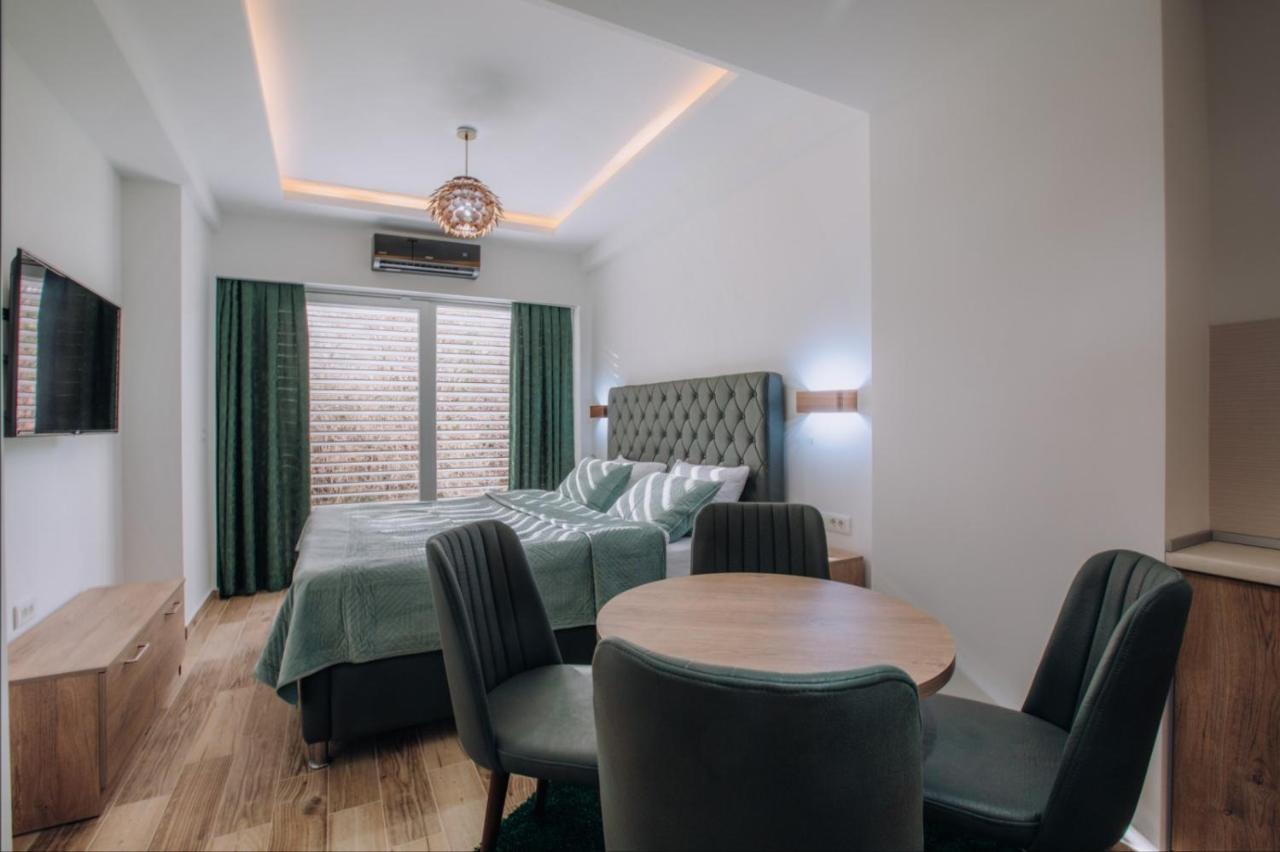 White Blue Ohrid - Luxury Apt, City Center, Private Parking, Balcony, Near Ohrid Lake Exterior photo