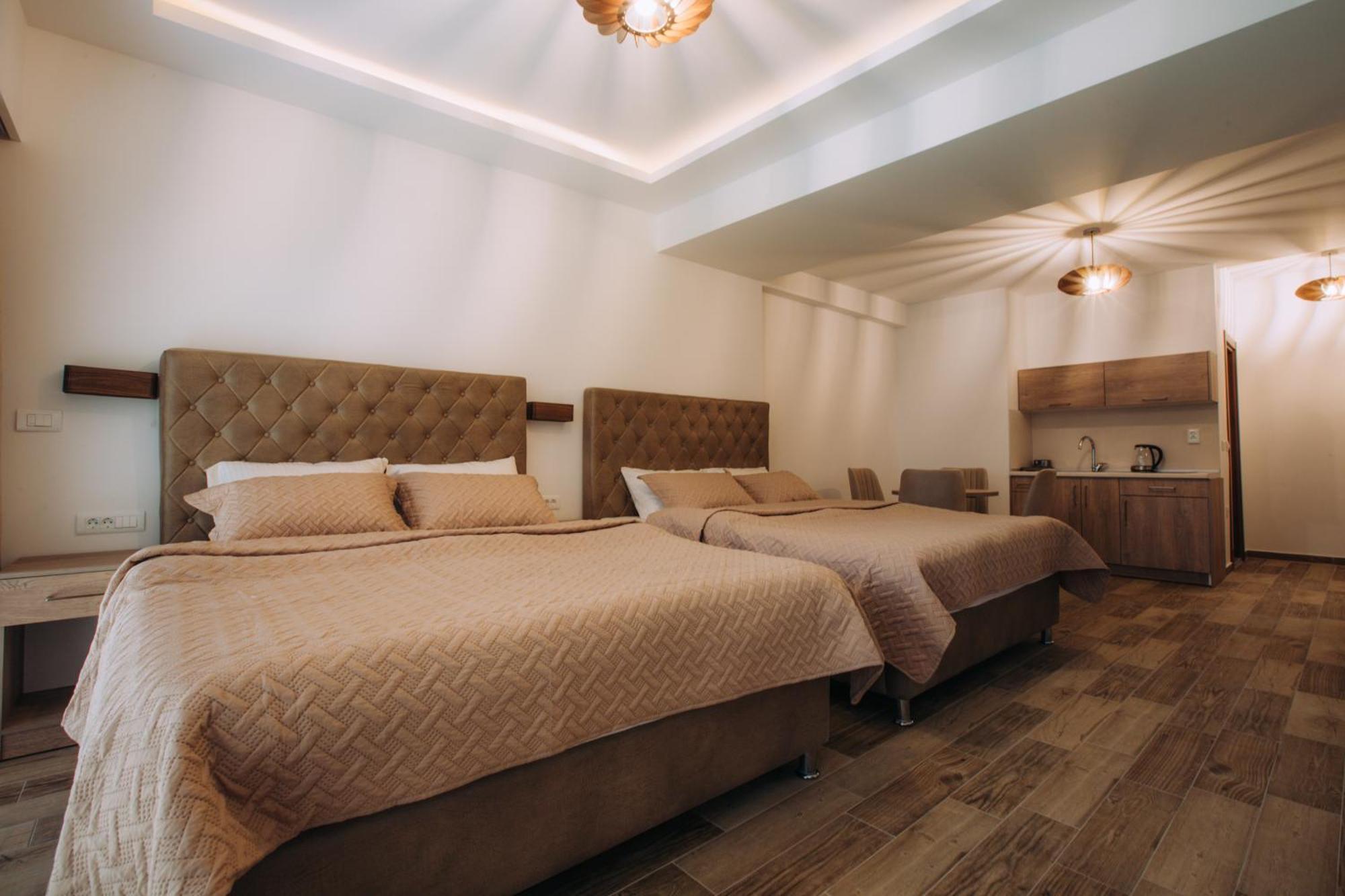White Blue Ohrid - Luxury Apt, City Center, Private Parking, Balcony, Near Ohrid Lake Exterior photo