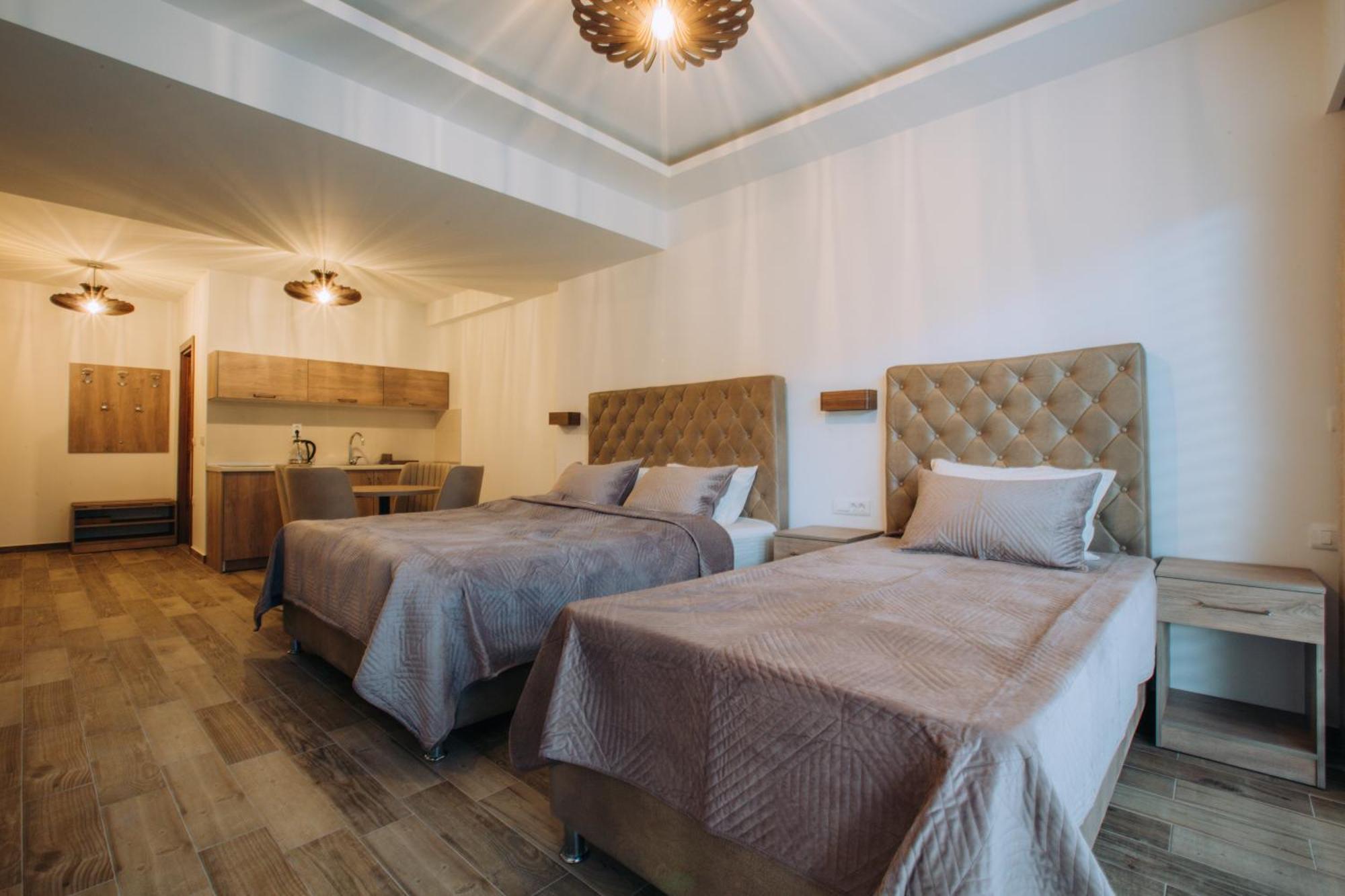 White Blue Ohrid - Luxury Apt, City Center, Private Parking, Balcony, Near Ohrid Lake Exterior photo